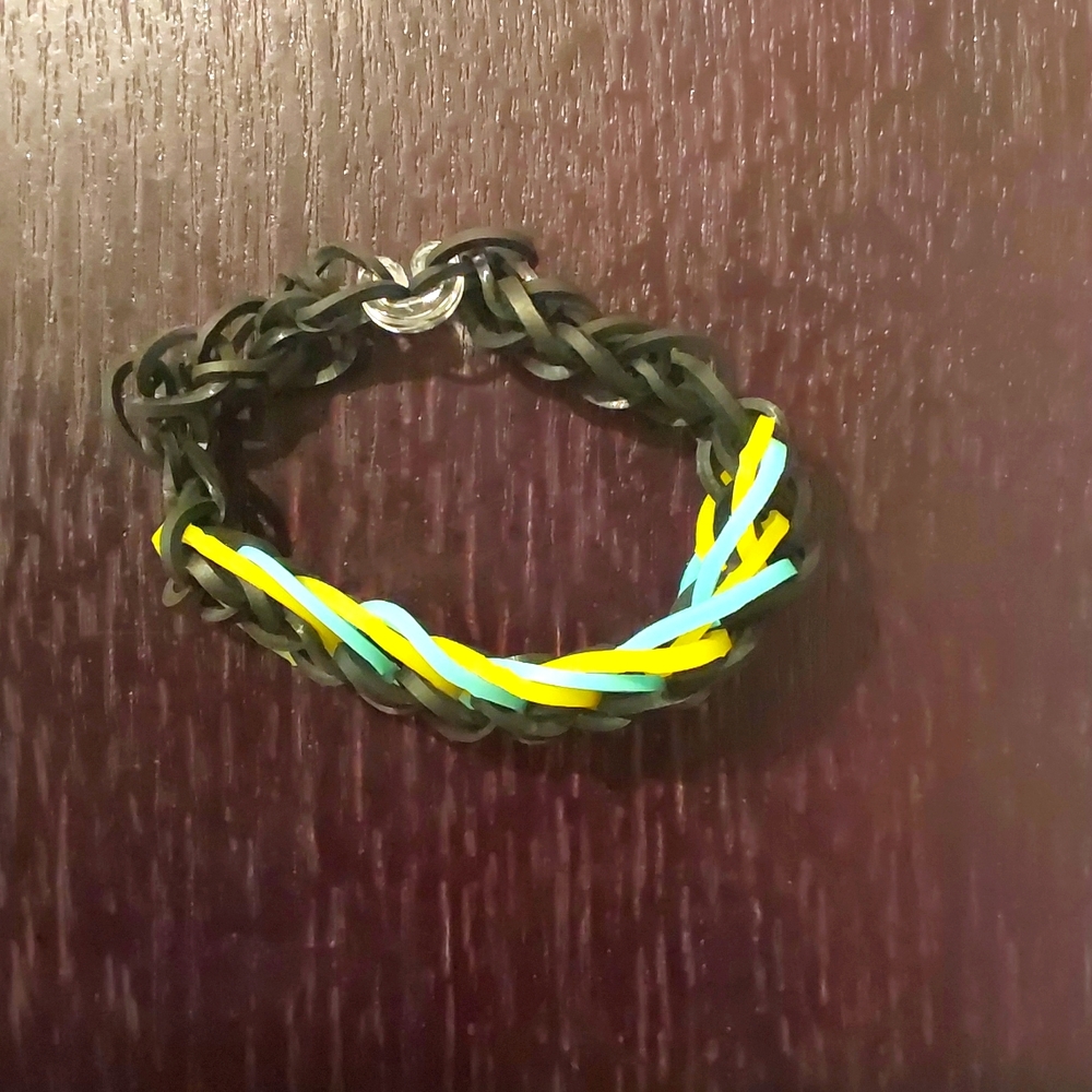 Triple link bracelet